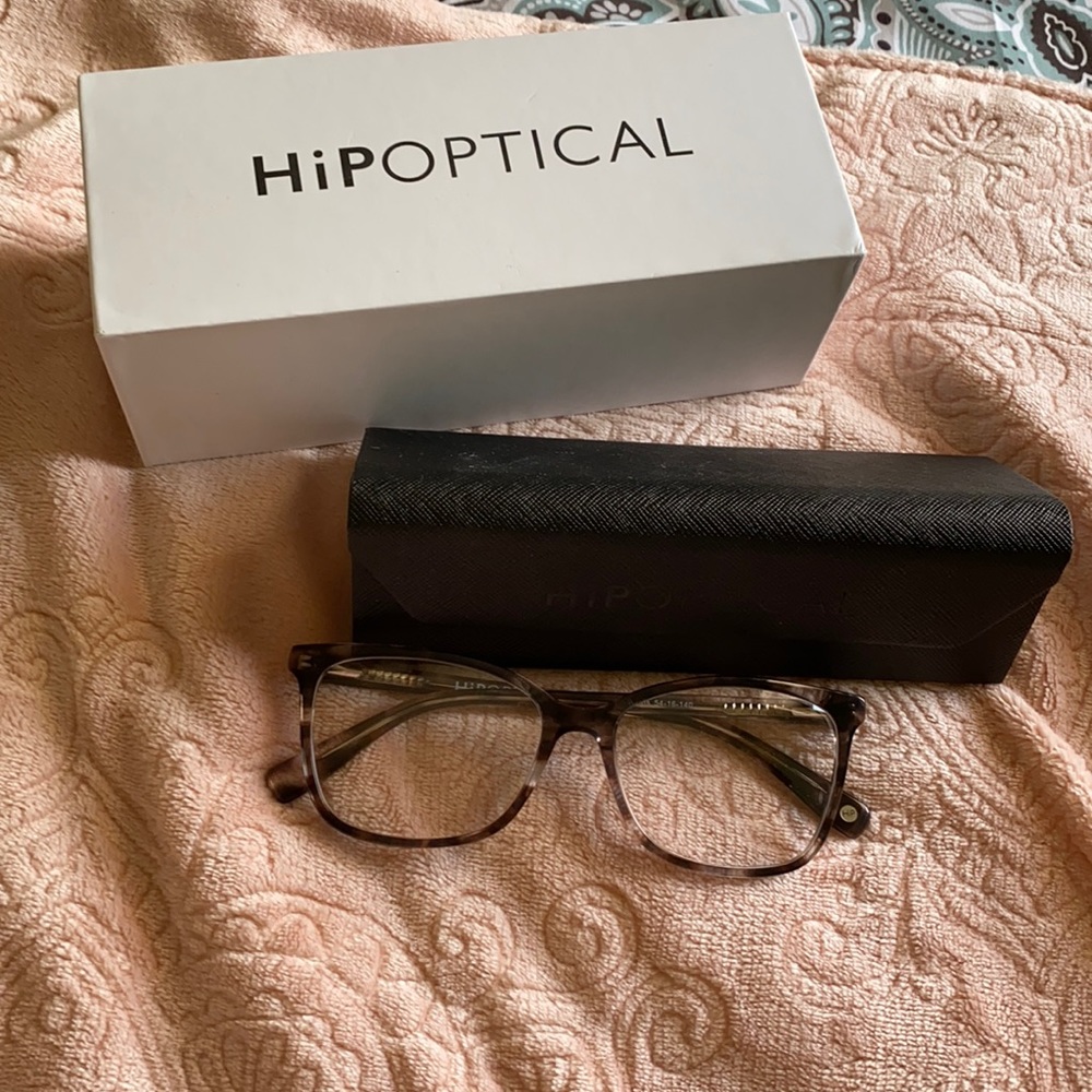Hipoptical Glasses